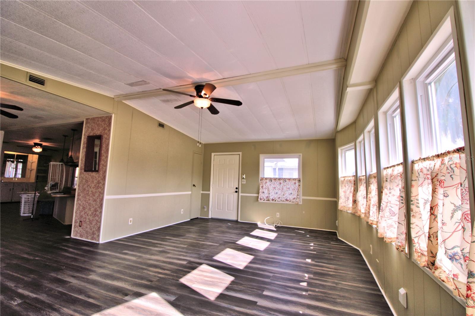 Image 13 of 33 For 743 Cricket Court