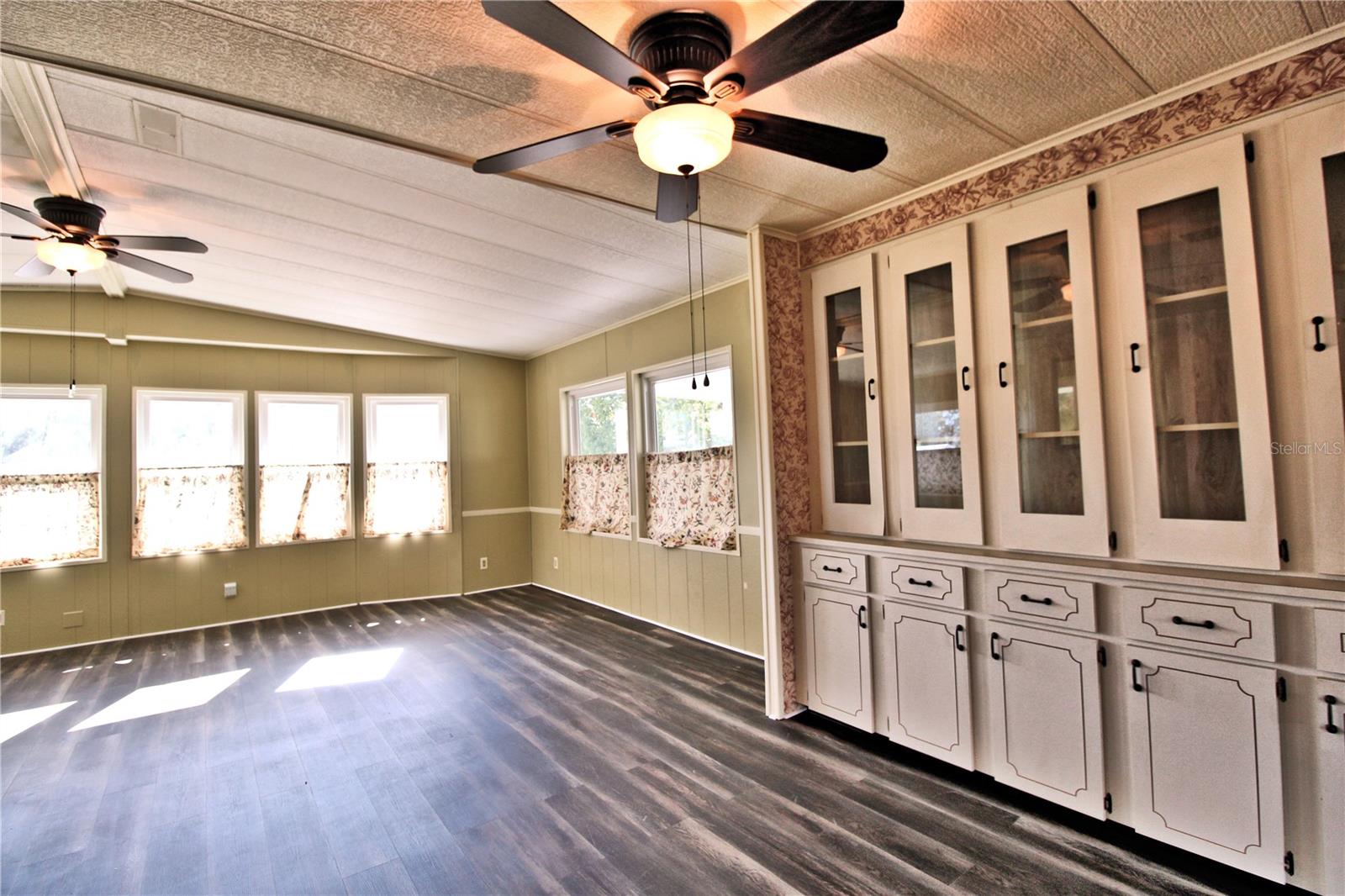 Image 15 of 33 For 743 Cricket Court