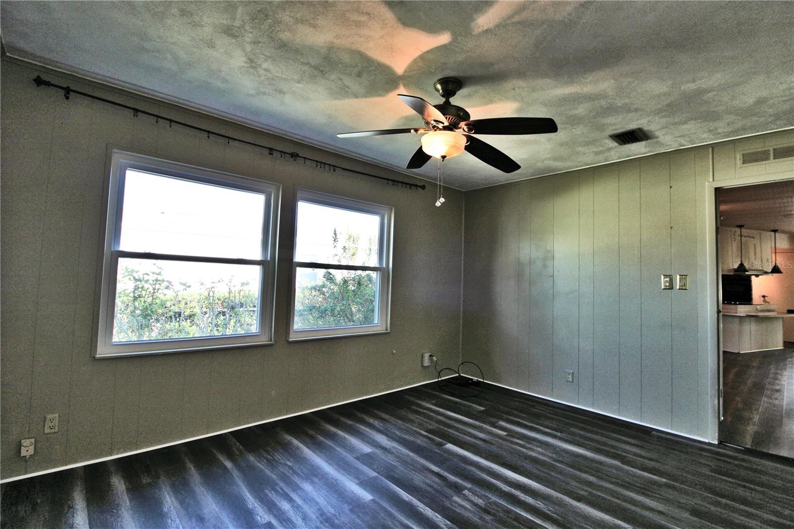 Image 20 of 33 For 743 Cricket Court