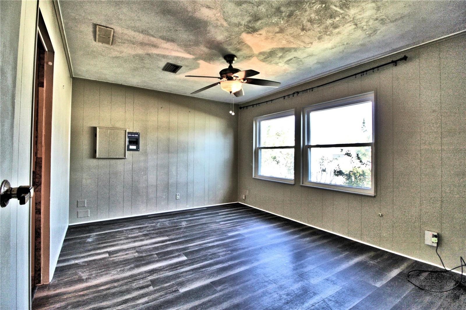 Image 21 of 33 For 743 Cricket Court