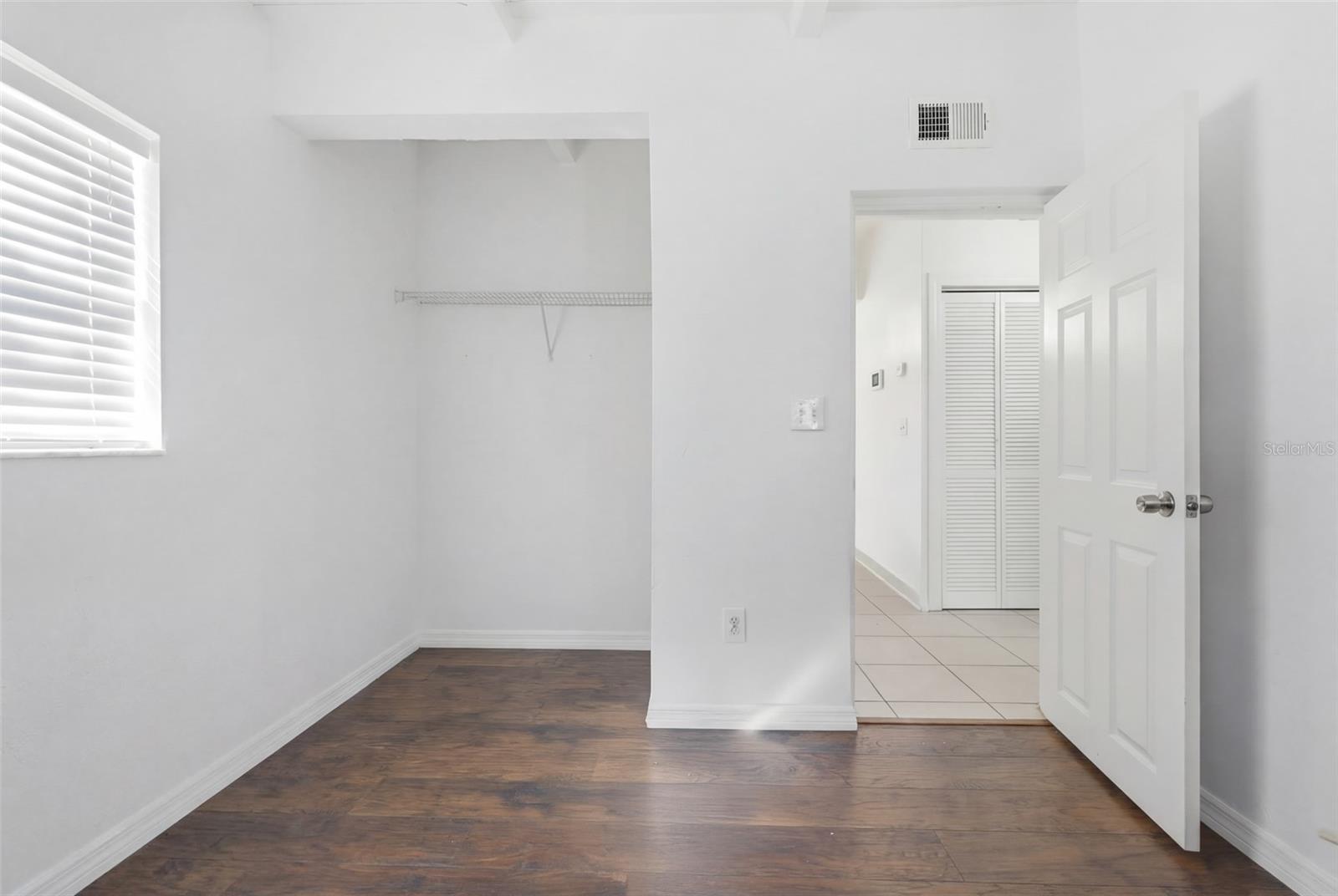 Image 22 of 31 For 343 Elsie Avenue