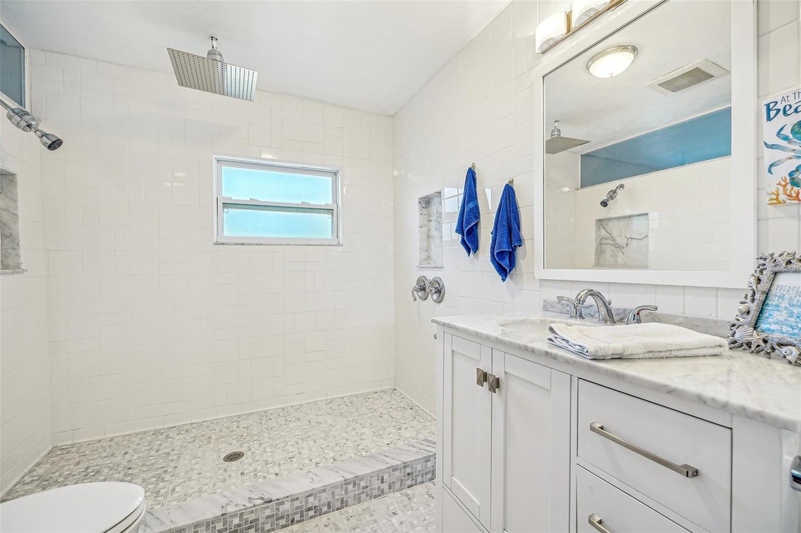 Image 14 of 46 For 934 Halifax Avenue