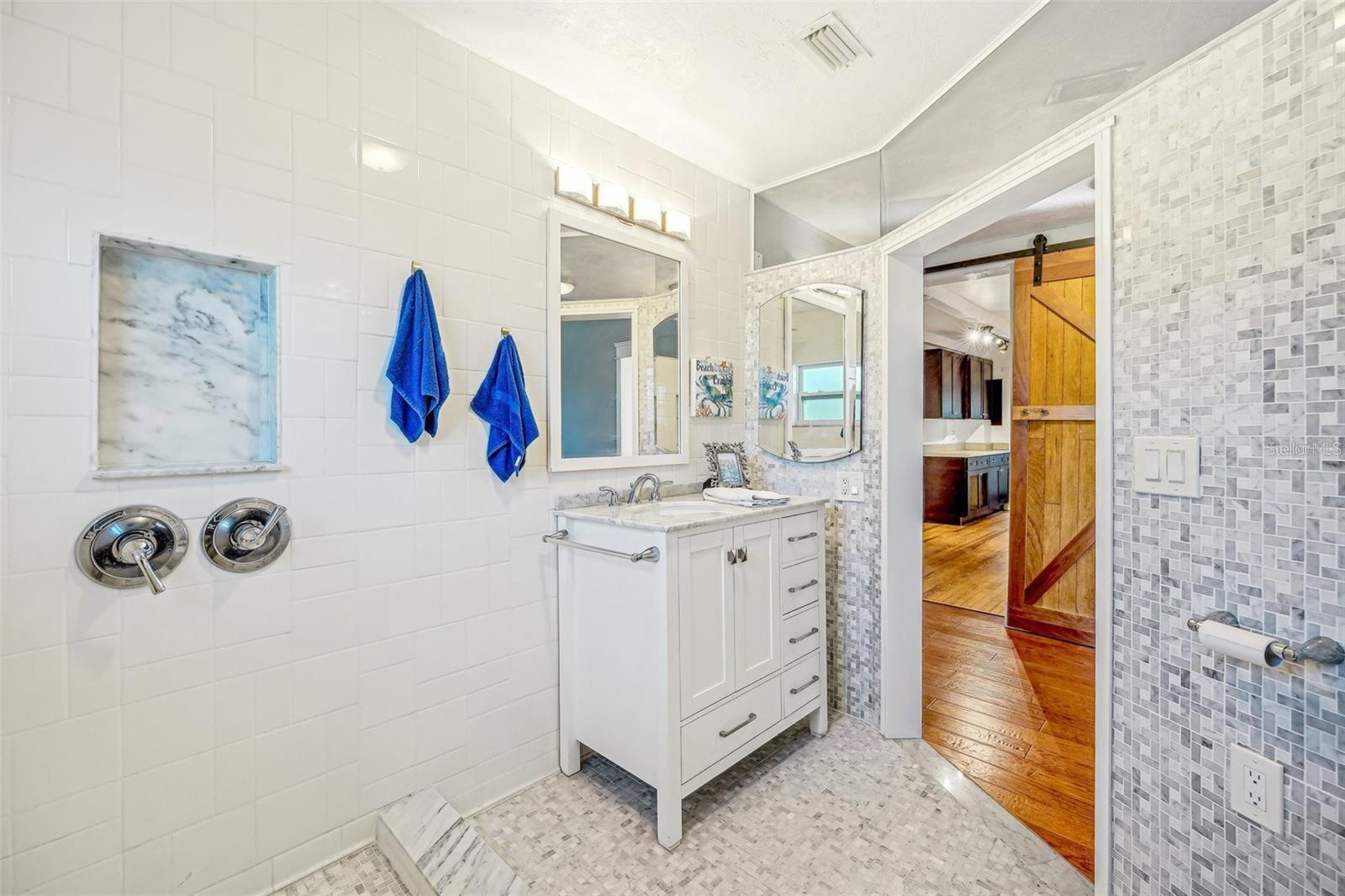 Image 15 of 46 For 934 Halifax Avenue