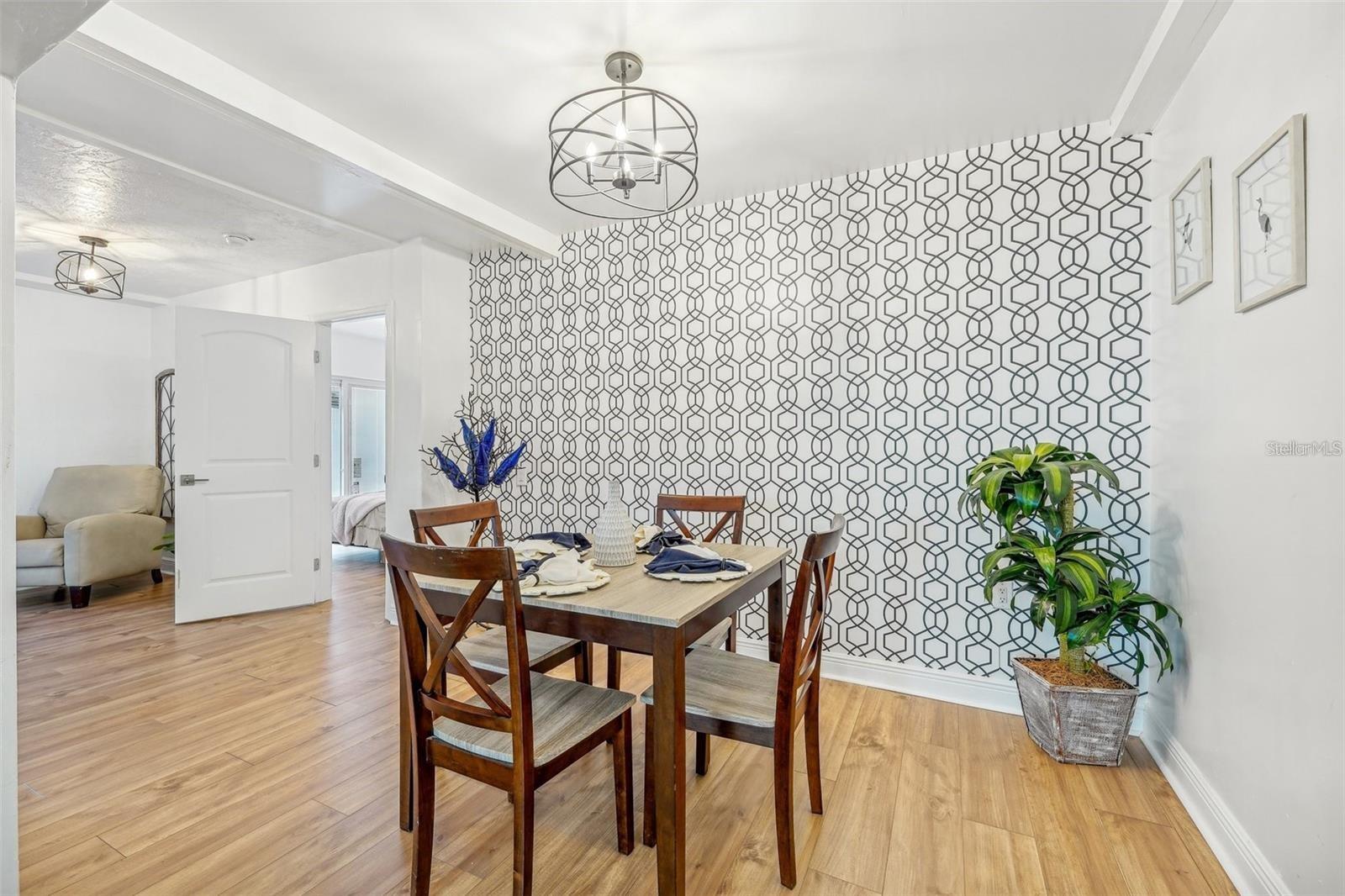 Image 31 of 46 For 934 Halifax Avenue