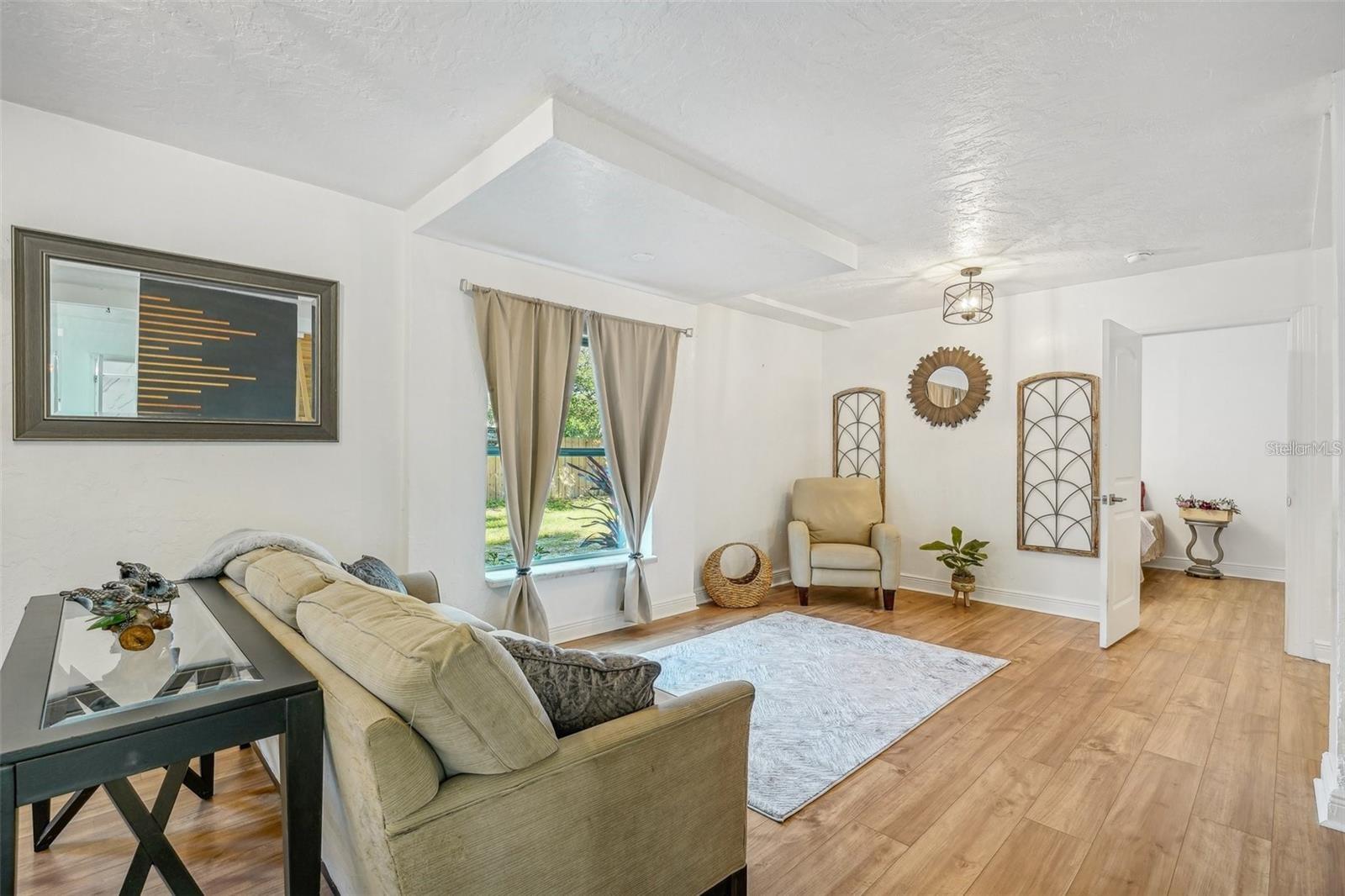 Image 32 of 46 For 934 Halifax Avenue