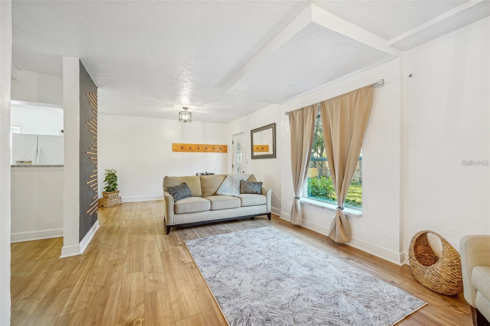 Image 33 of 46 For 934 Halifax Avenue