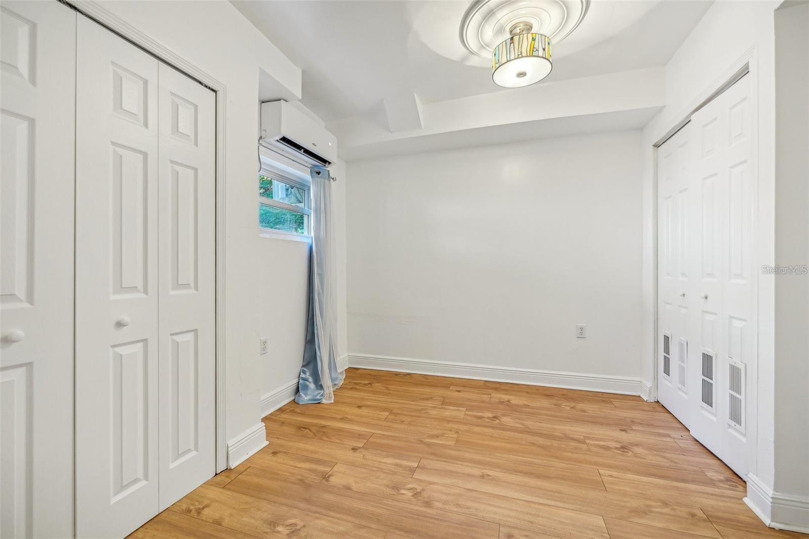 Image 40 of 46 For 934 Halifax Avenue