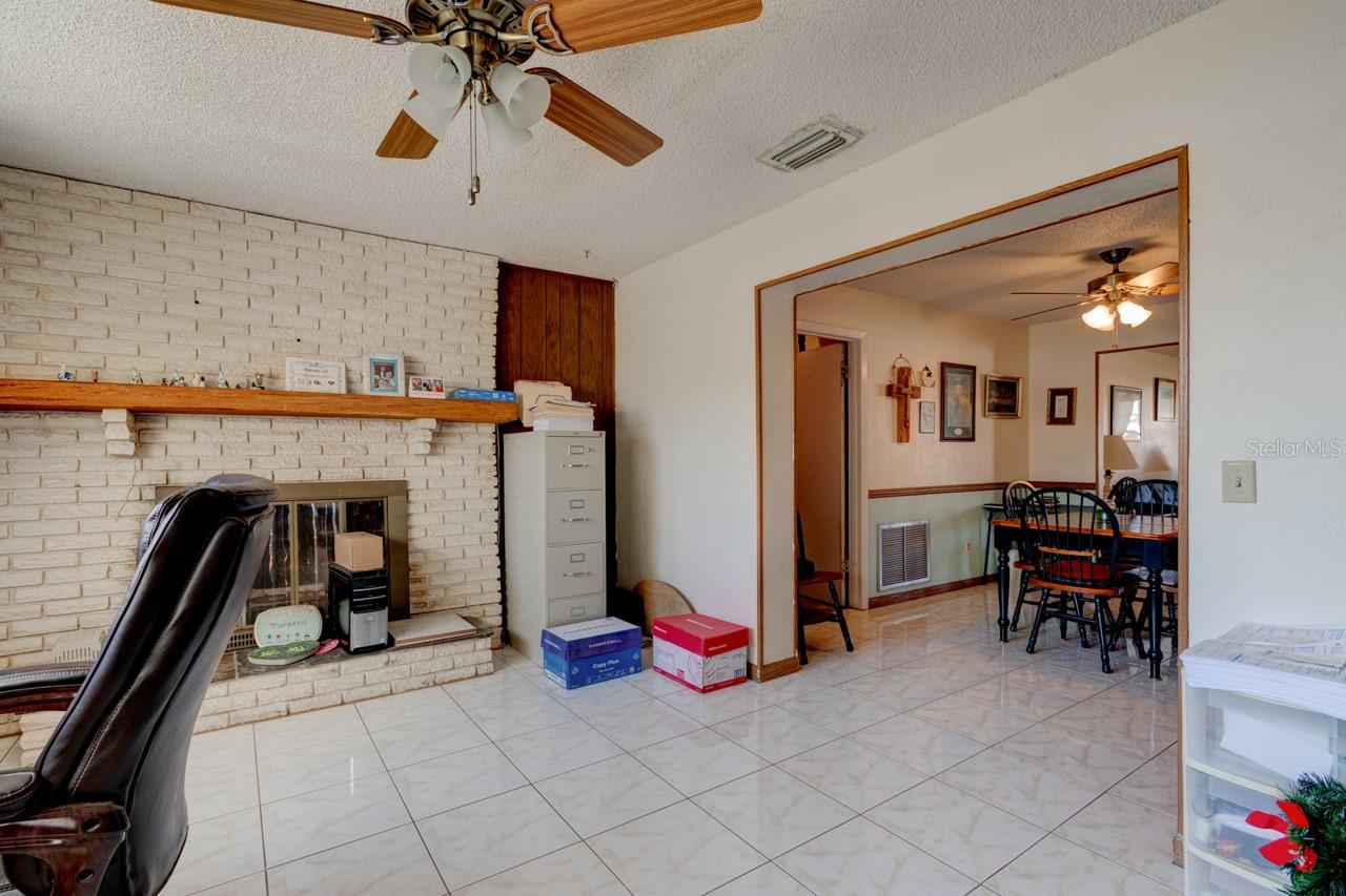 Image 12 of 25 For 67 Broadmoor Circle