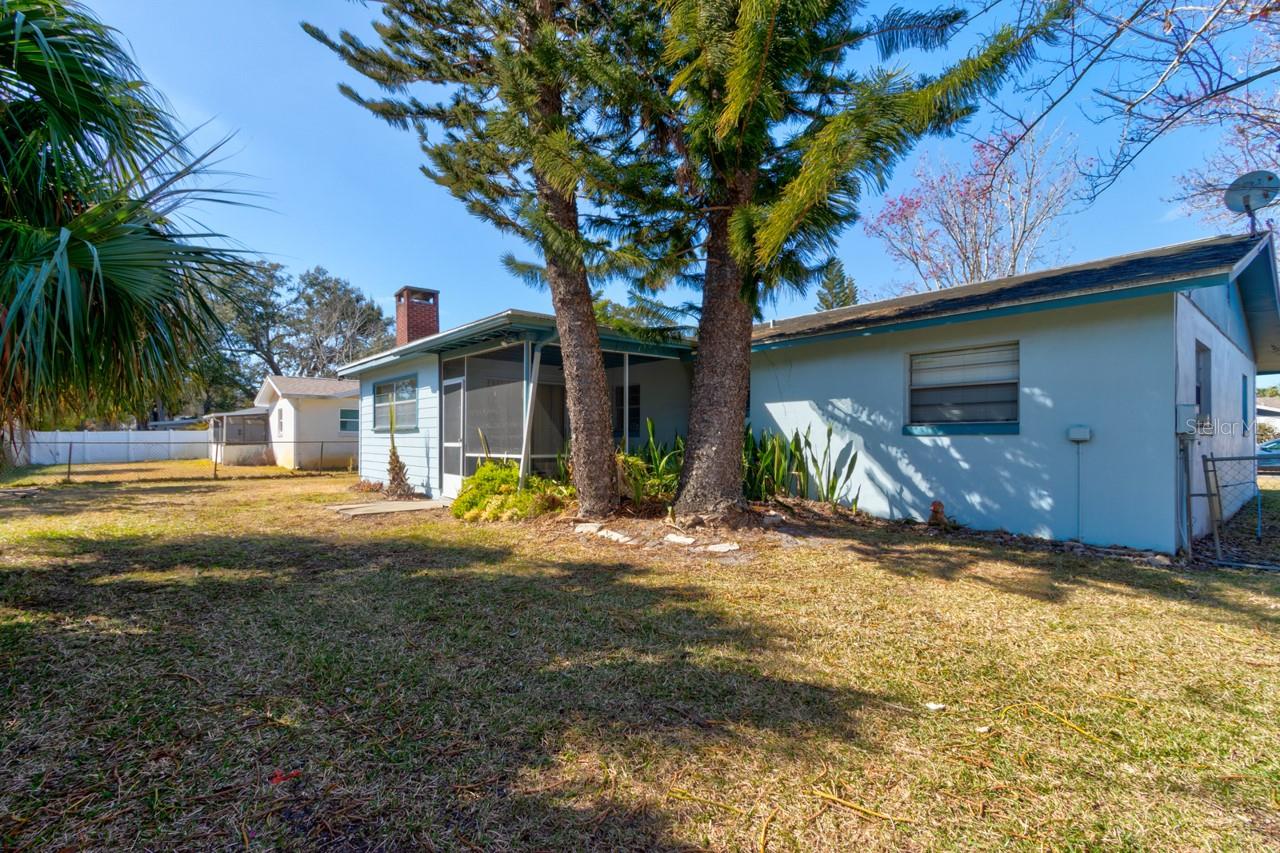 Image 13 of 25 For 67 Broadmoor Circle