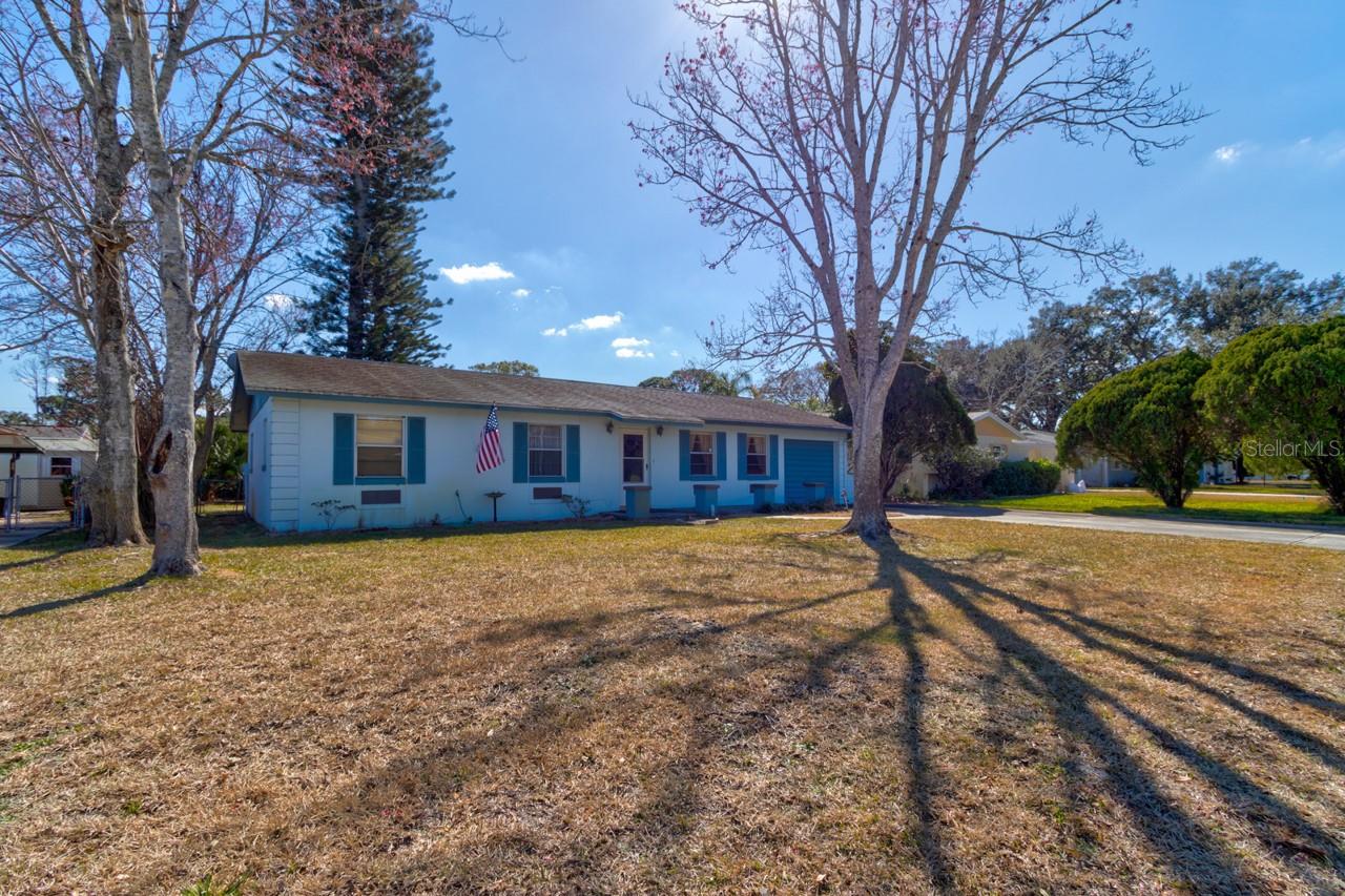 Image 17 of 25 For 67 Broadmoor Circle