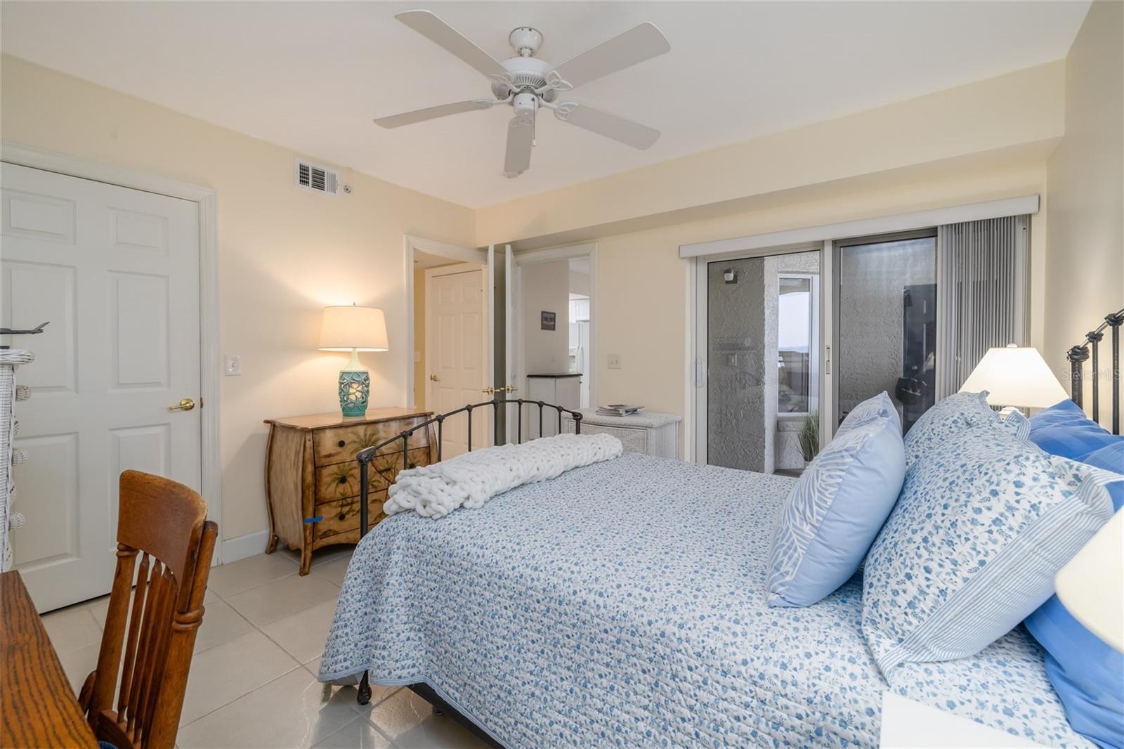 Image 34 of 66 For 3425 Atlantic Avenue 1102