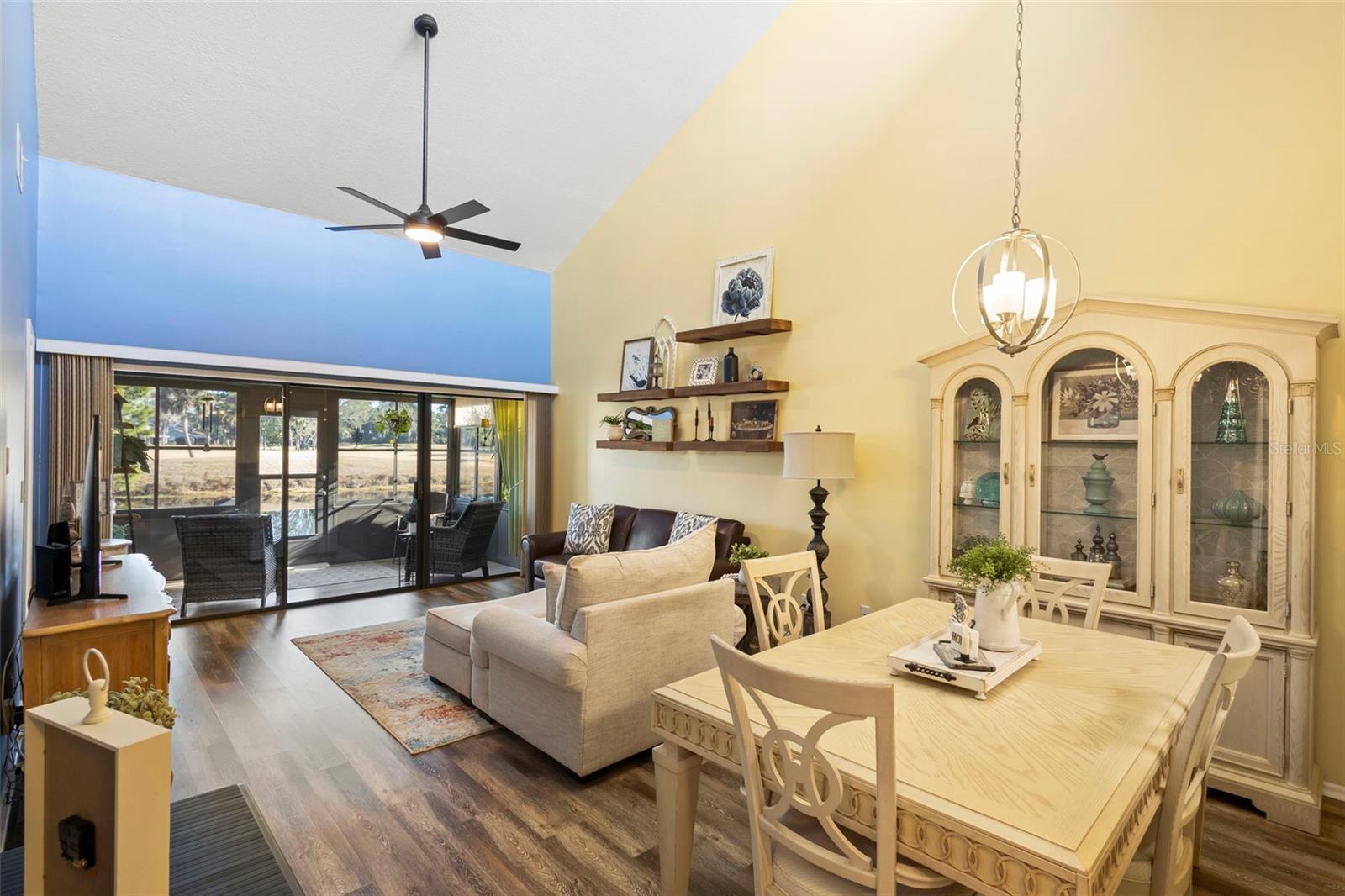 Image 15 of 47 For 173 Surf Scooter Drive