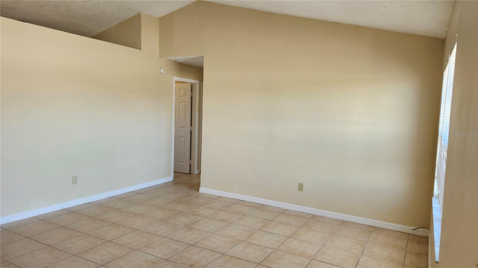 Image 7 of 18 For 2732 Courtland Boulevard