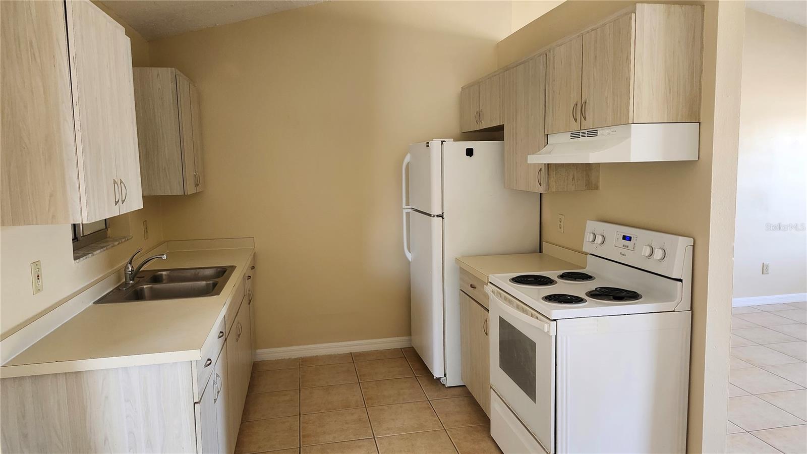 Image 8 of 18 For 2732 Courtland Boulevard