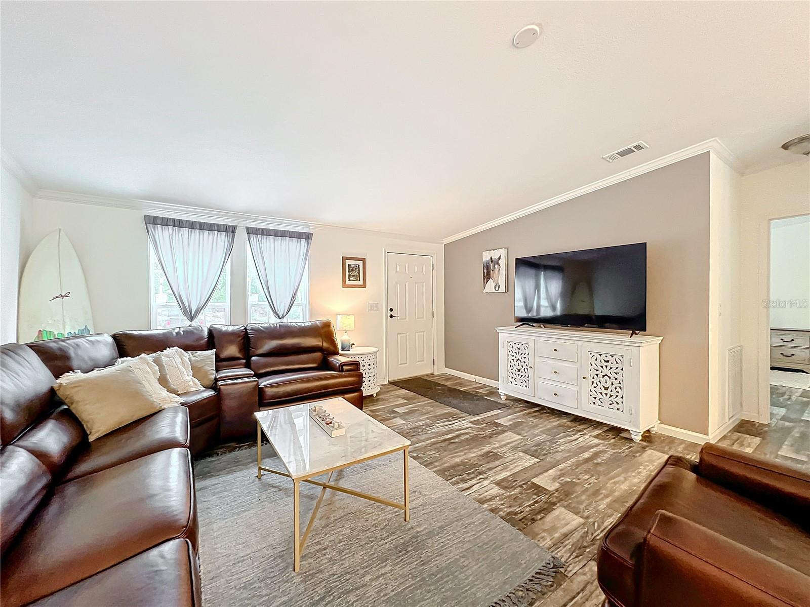 Image 11 of 71 For 32600 Red Oak Drive