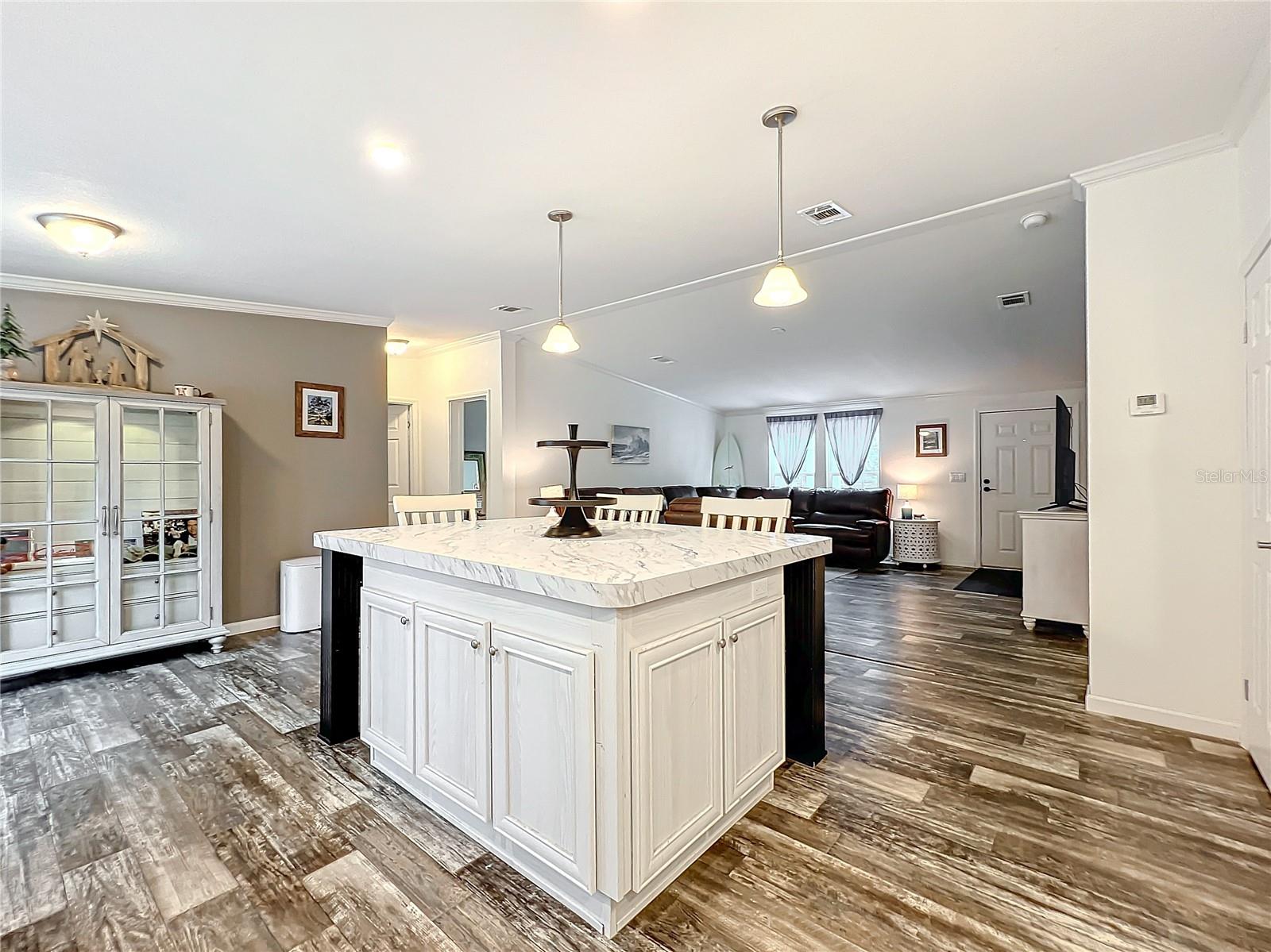 Image 21 of 71 For 32600 Red Oak Drive