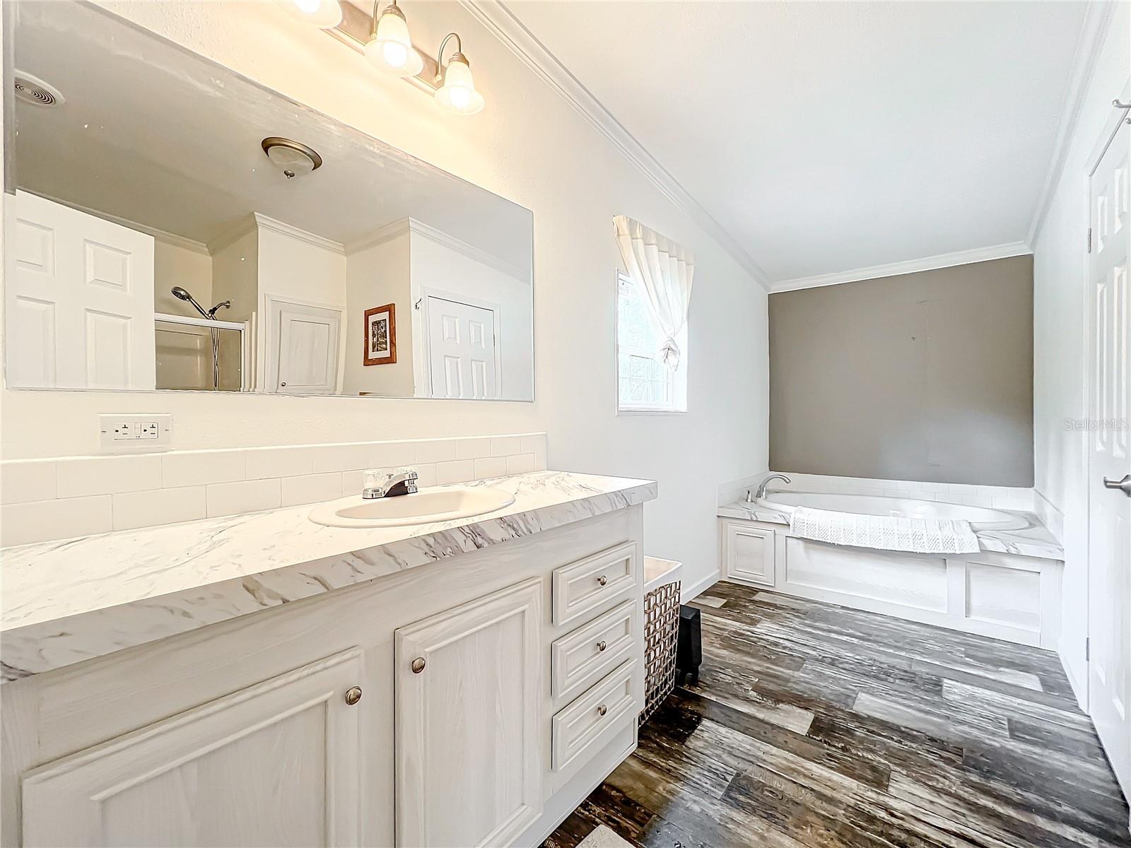 Image 5 of 71 For 32600 Red Oak Drive