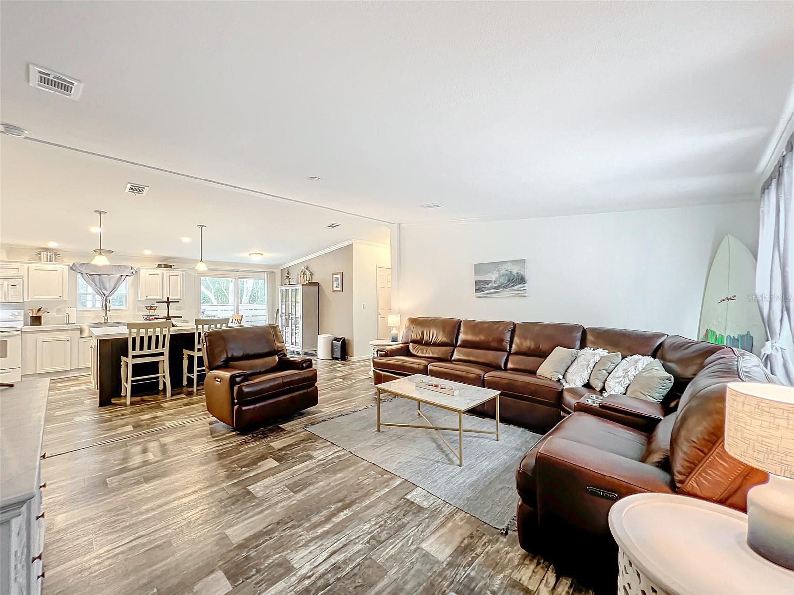 Image 6 of 71 For 32600 Red Oak Drive