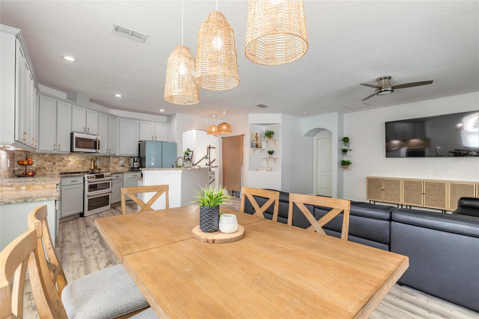 Image 10 of 58 For 1215 Cap Diville Avenue