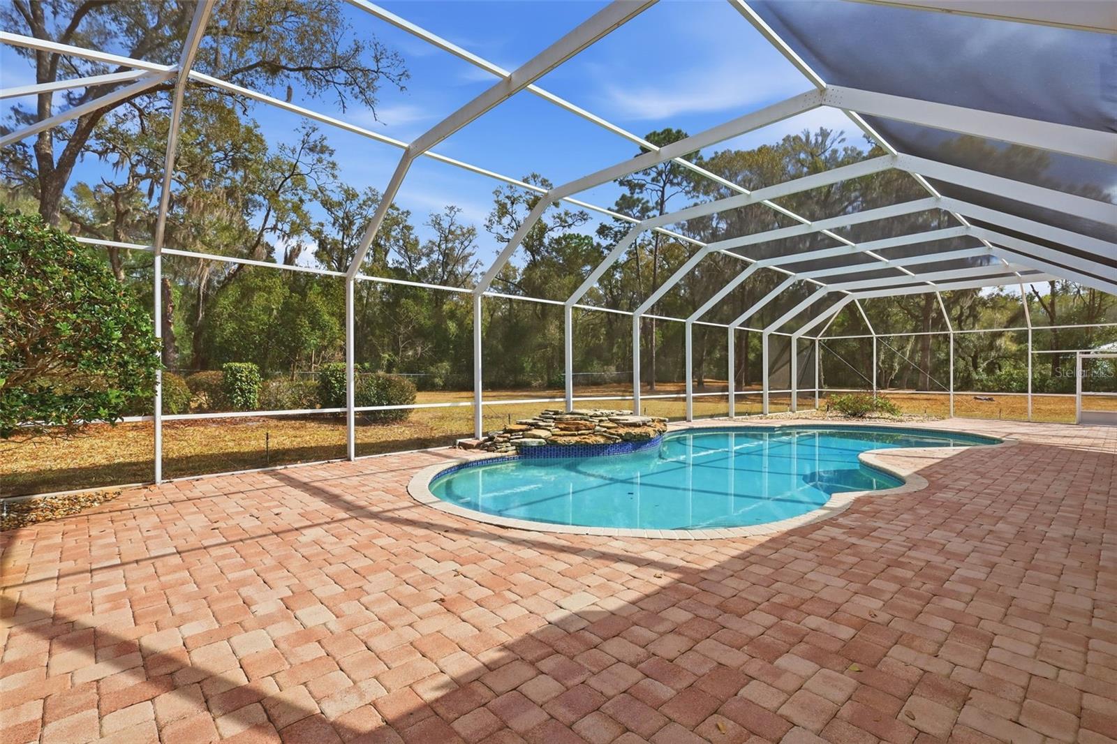 Listing photo id 31 for 1979 Hazen Road