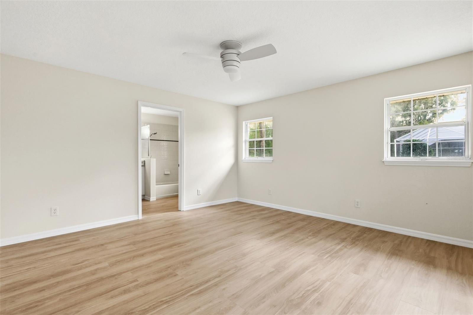 Listing photo id 40 for 1979 Hazen Road