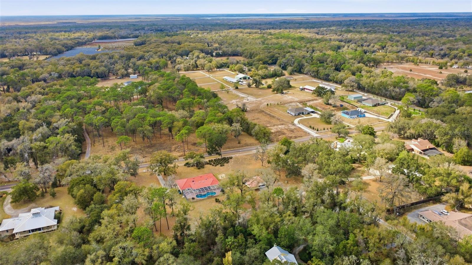 Listing photo id 44 for 1979 Hazen Road
