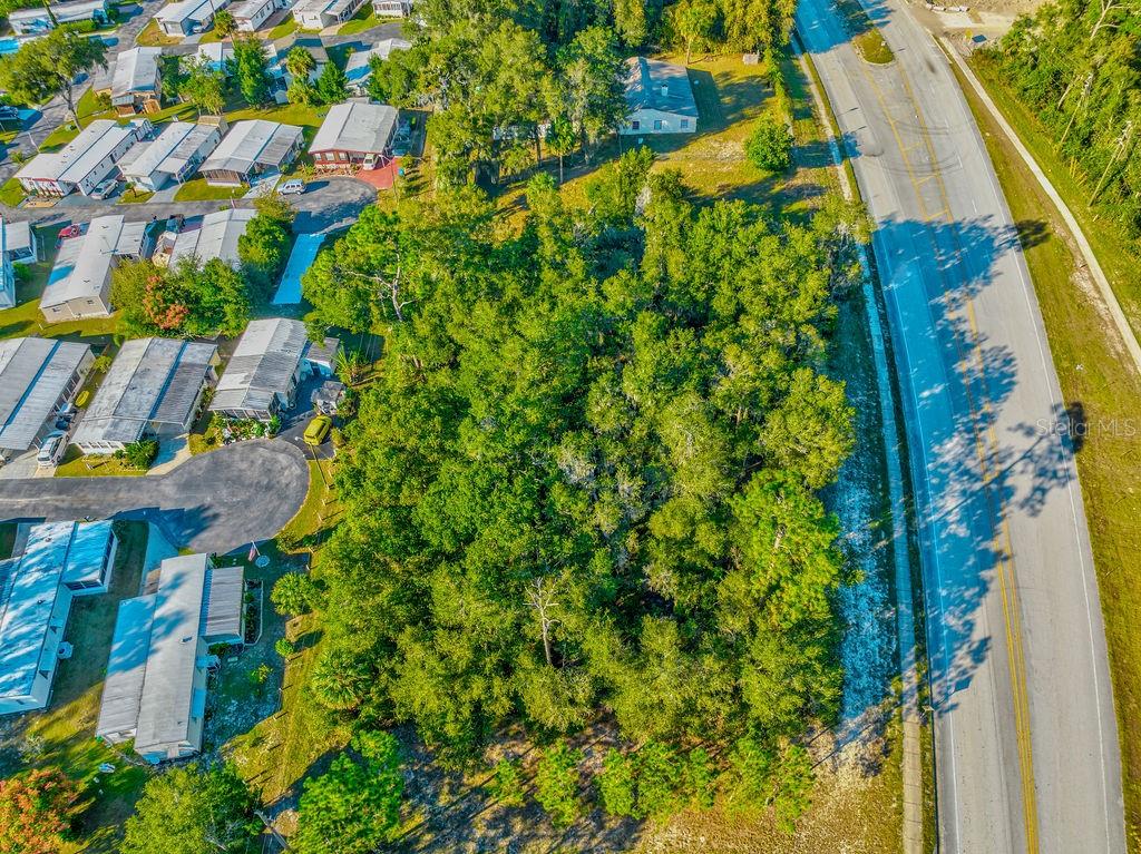 Listing photo id 23 for 330 Bonnie Lane