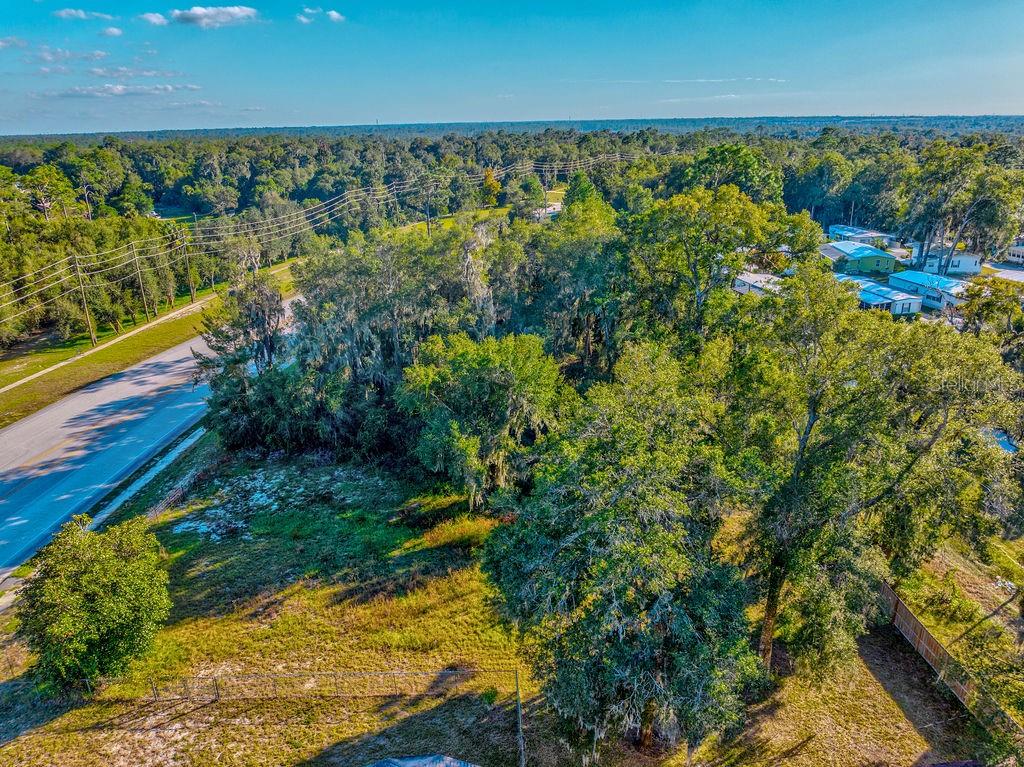 Listing photo id 28 for 330 Bonnie Lane