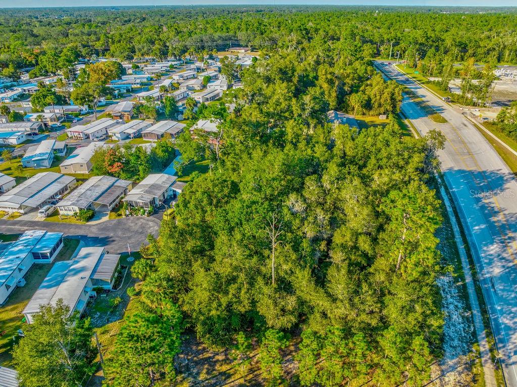 Listing photo id 33 for 330 Bonnie Lane