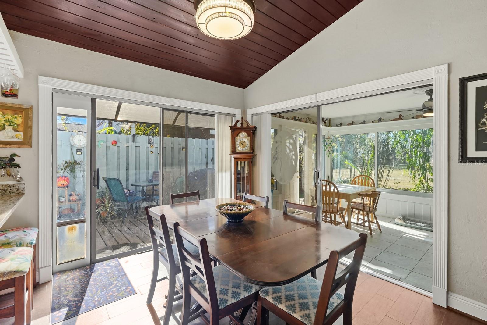 Image 13 of 49 For 118 Meadowbrook Circle