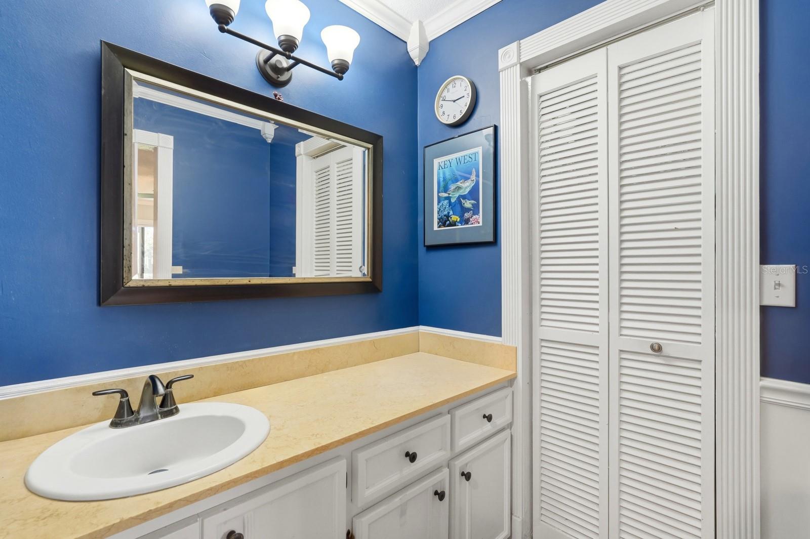 Image 18 of 49 For 118 Meadowbrook Circle