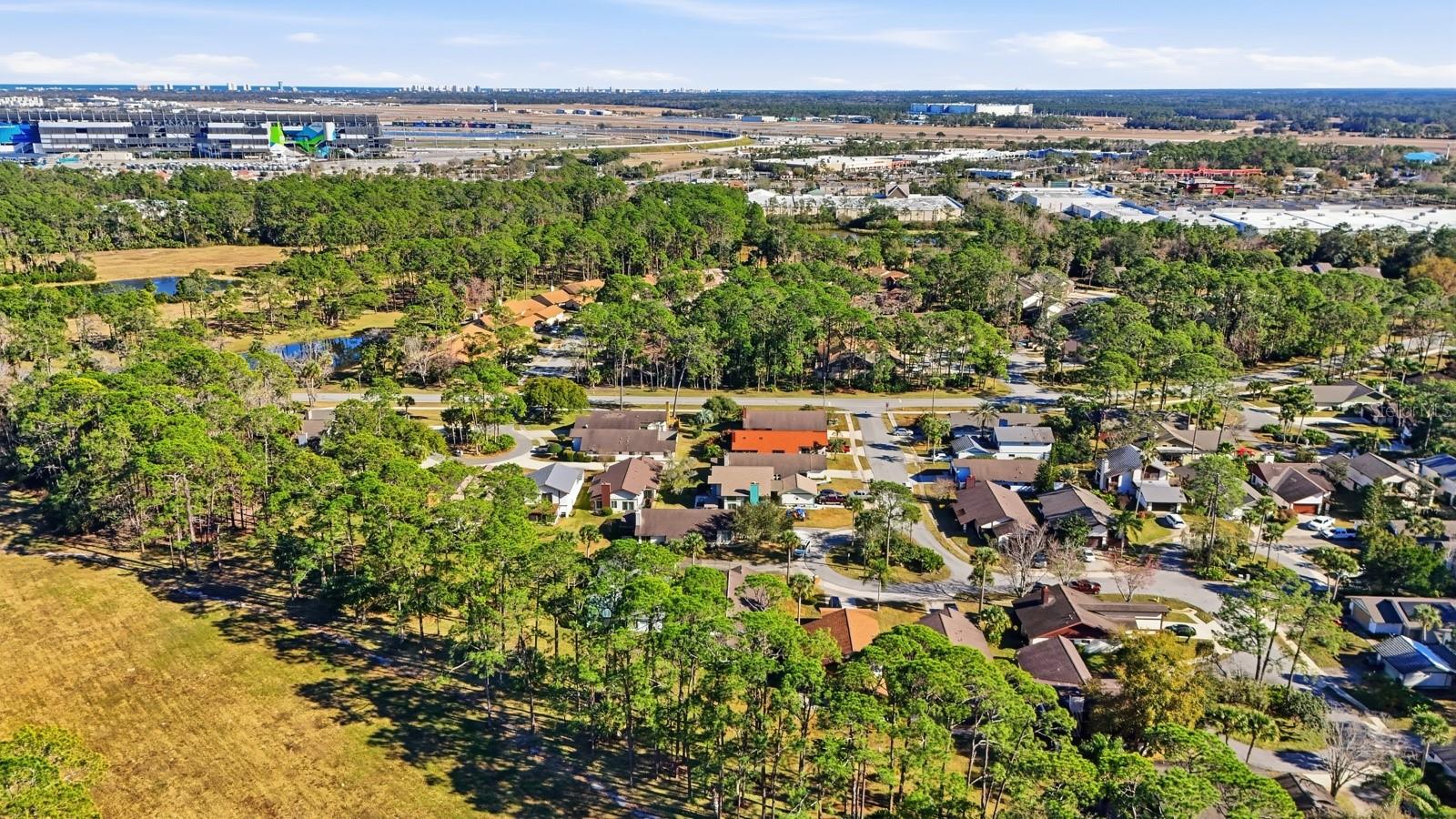 Image 43 of 49 For 118 Meadowbrook Circle