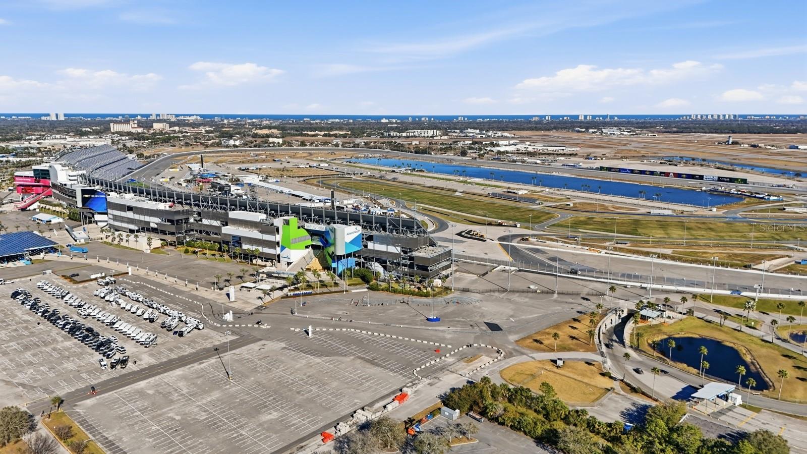 Image 48 of 49 For 118 Meadowbrook Circle