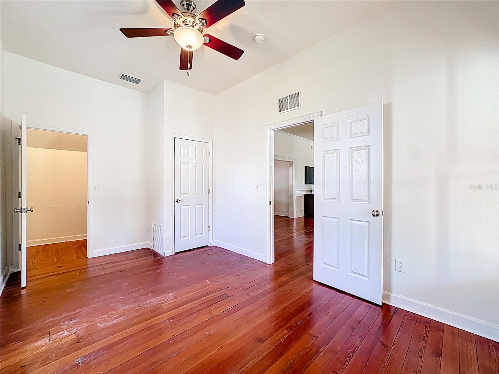 Image 33 of 86 For 1148 Grandview Street