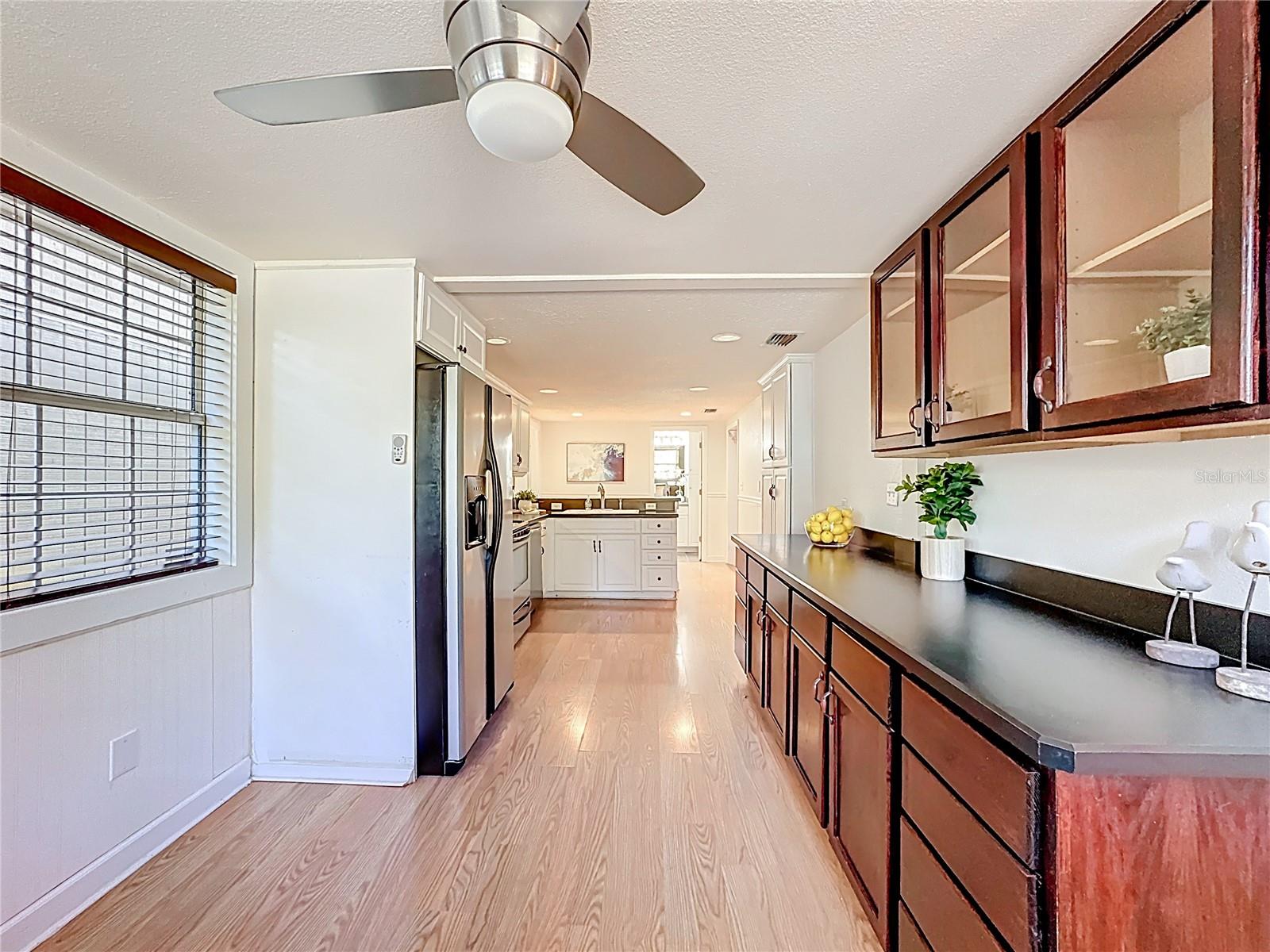 Image 37 of 86 For 1148 Grandview Street