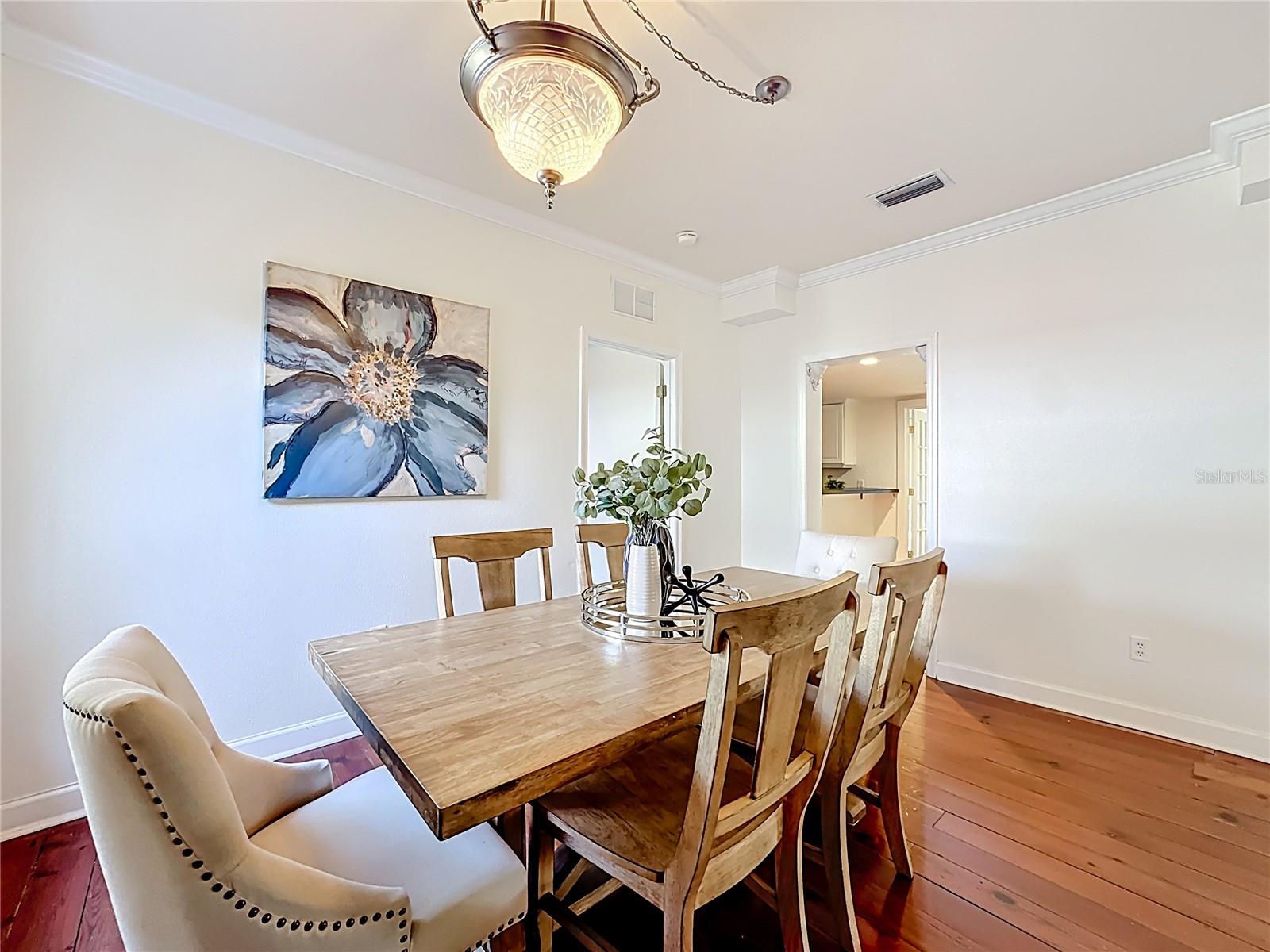 Image 43 of 86 For 1148 Grandview Street