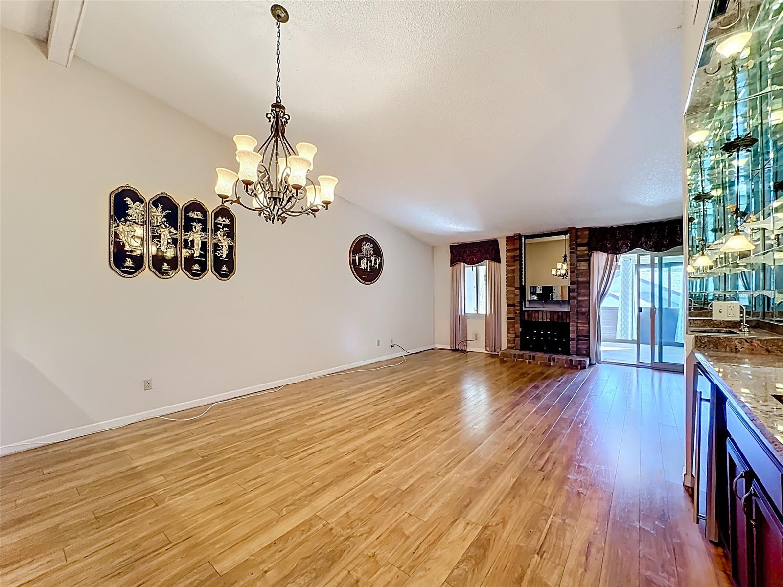 Image 16 of 49 For 2 Escondido Circle 190