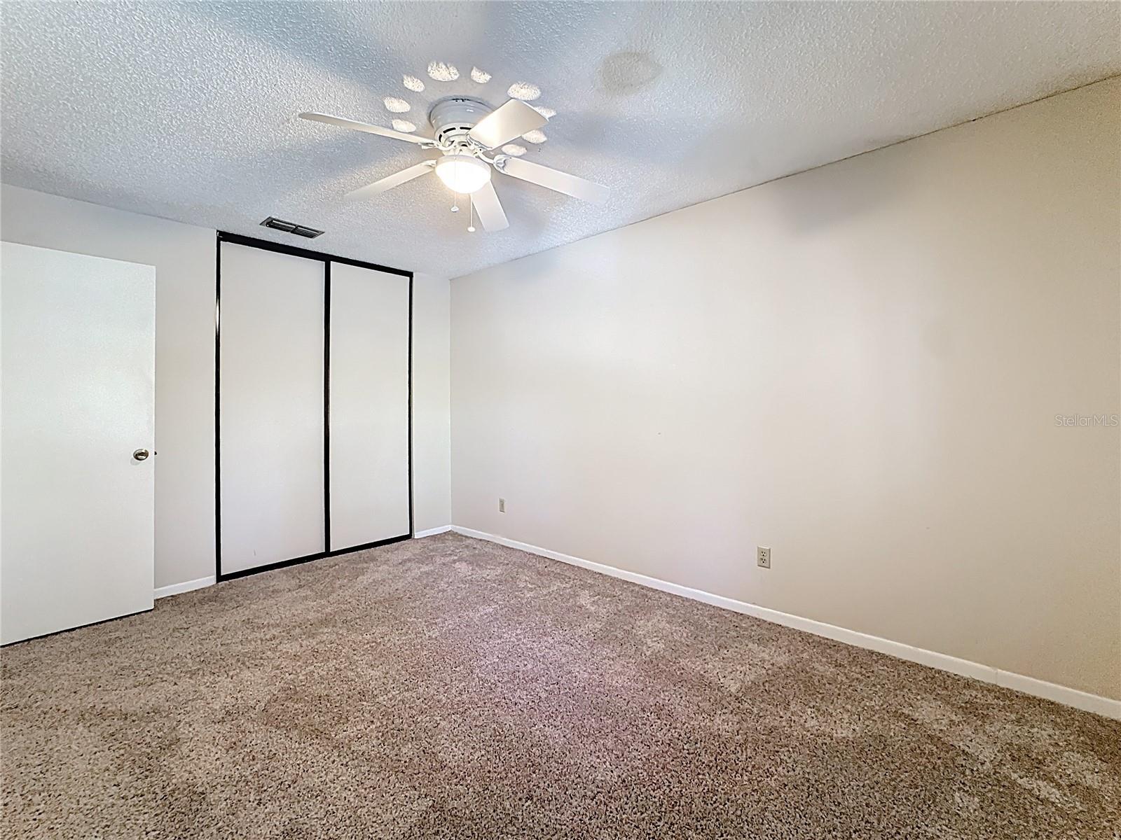 Image 33 of 49 For 2 Escondido Circle 190