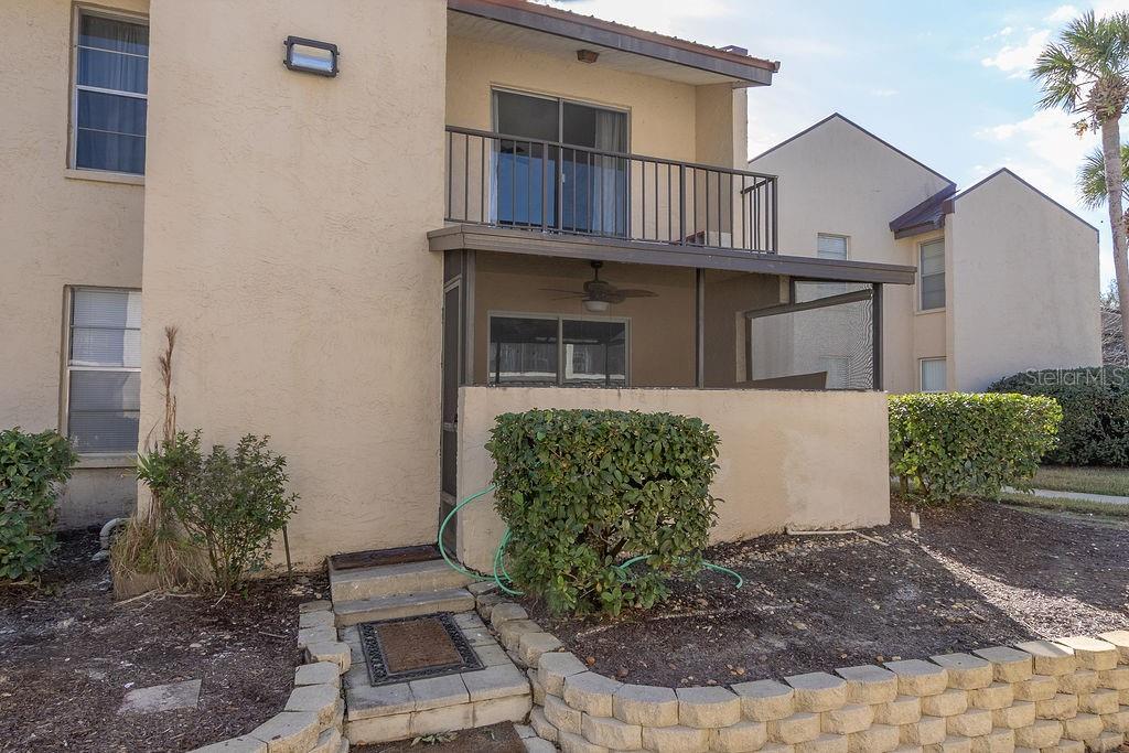 Image 11 of 17 For 100 Kentucky Avenue H6