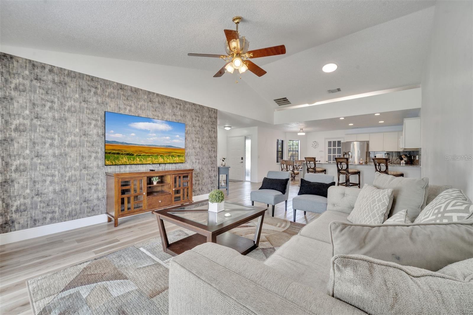 Image 9 of 25 For 153 Sandalwood Drive