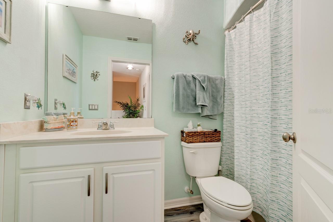 Image 20 of 28 For 208 Wentworth Grande Drive