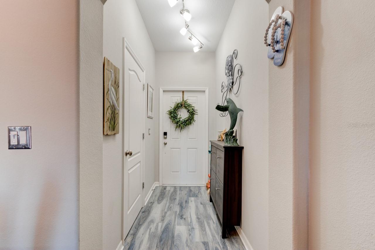 Image 3 of 28 For 208 Wentworth Grande Drive