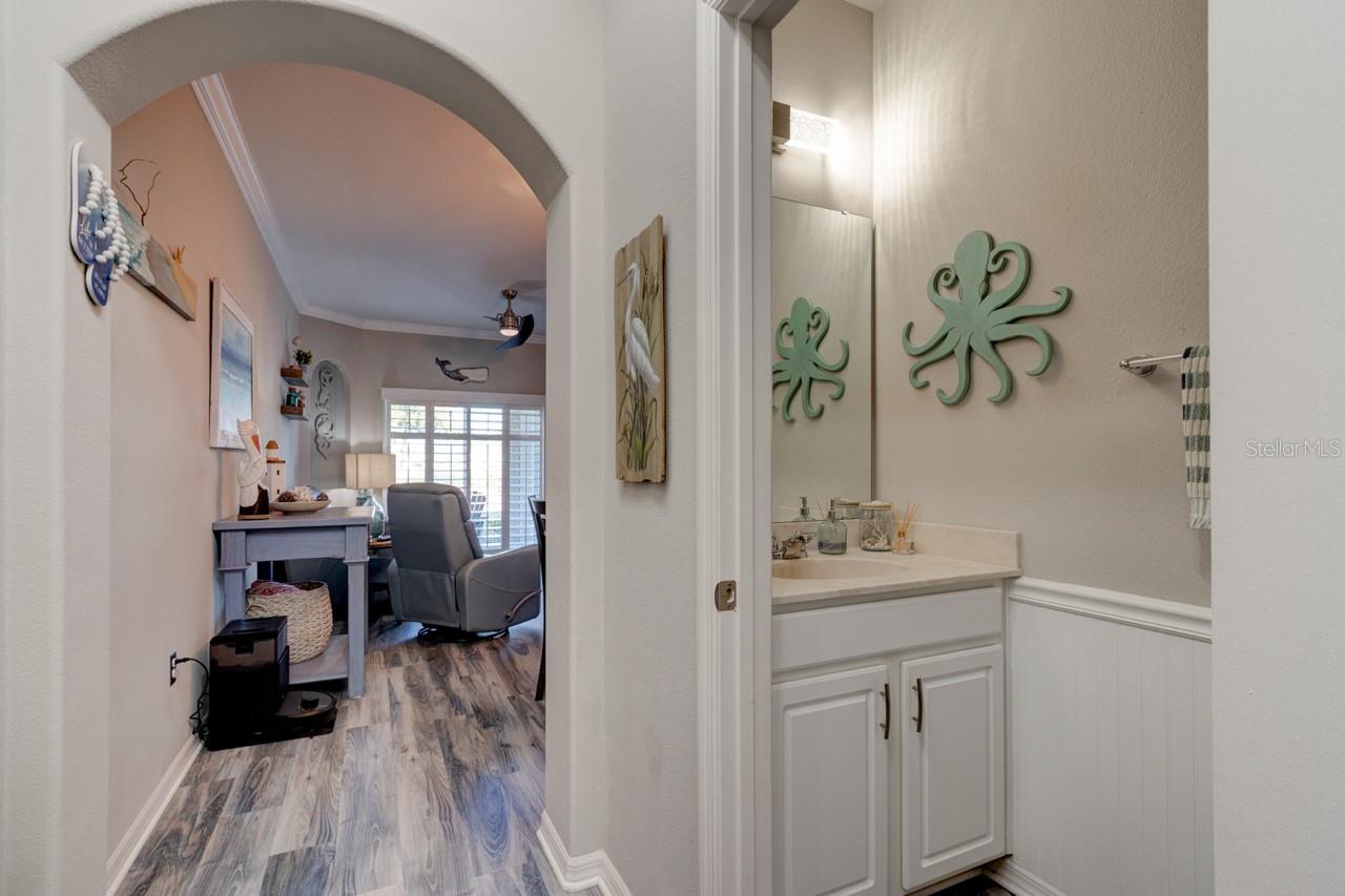 Image 4 of 28 For 208 Wentworth Grande Drive