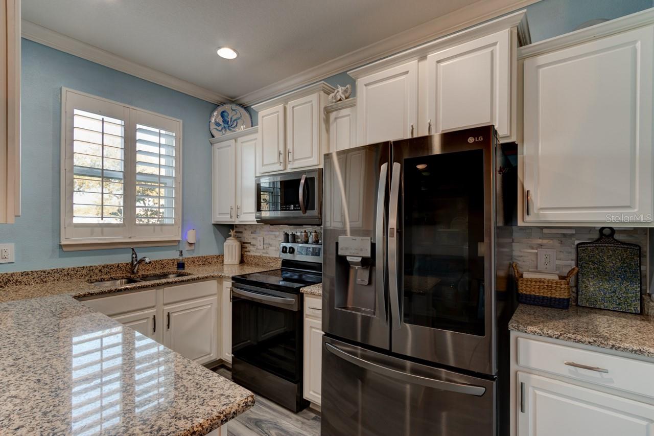 Image 8 of 28 For 208 Wentworth Grande Drive