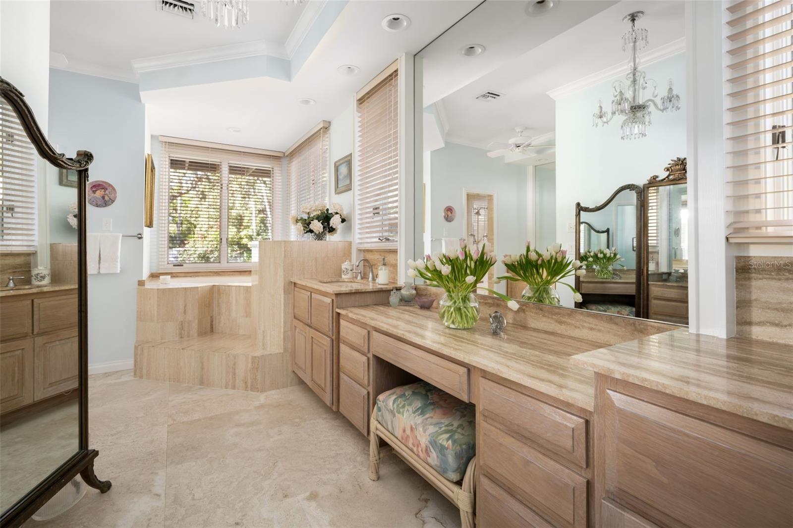 Image 20 of 44 For 315 Greytwig Road