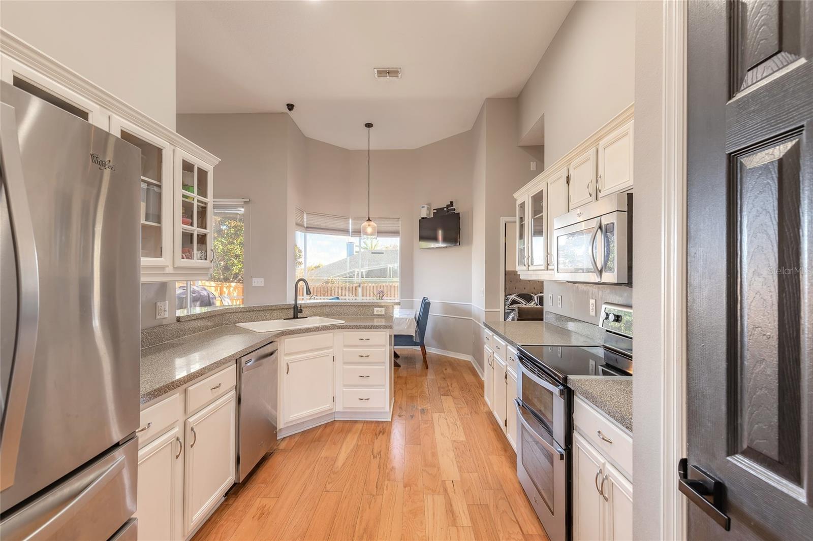 Image 13 of 47 For 1103 Lake Legro Court