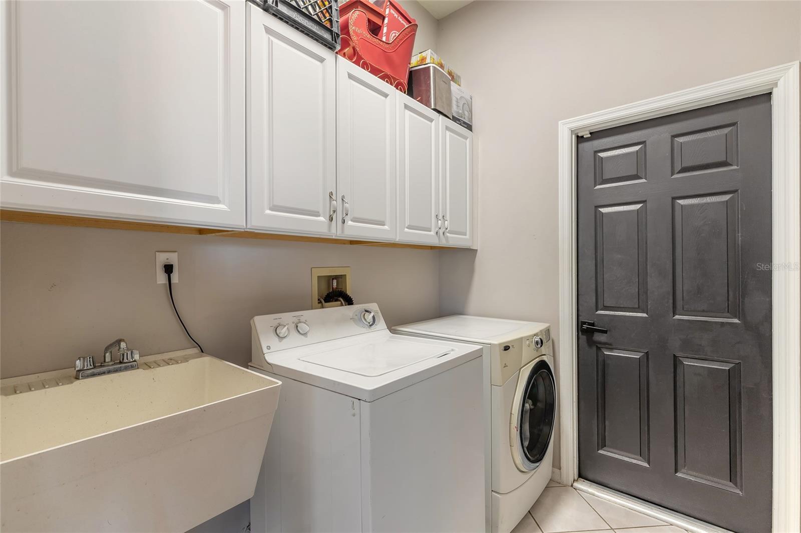 Image 15 of 47 For 1103 Lake Legro Court