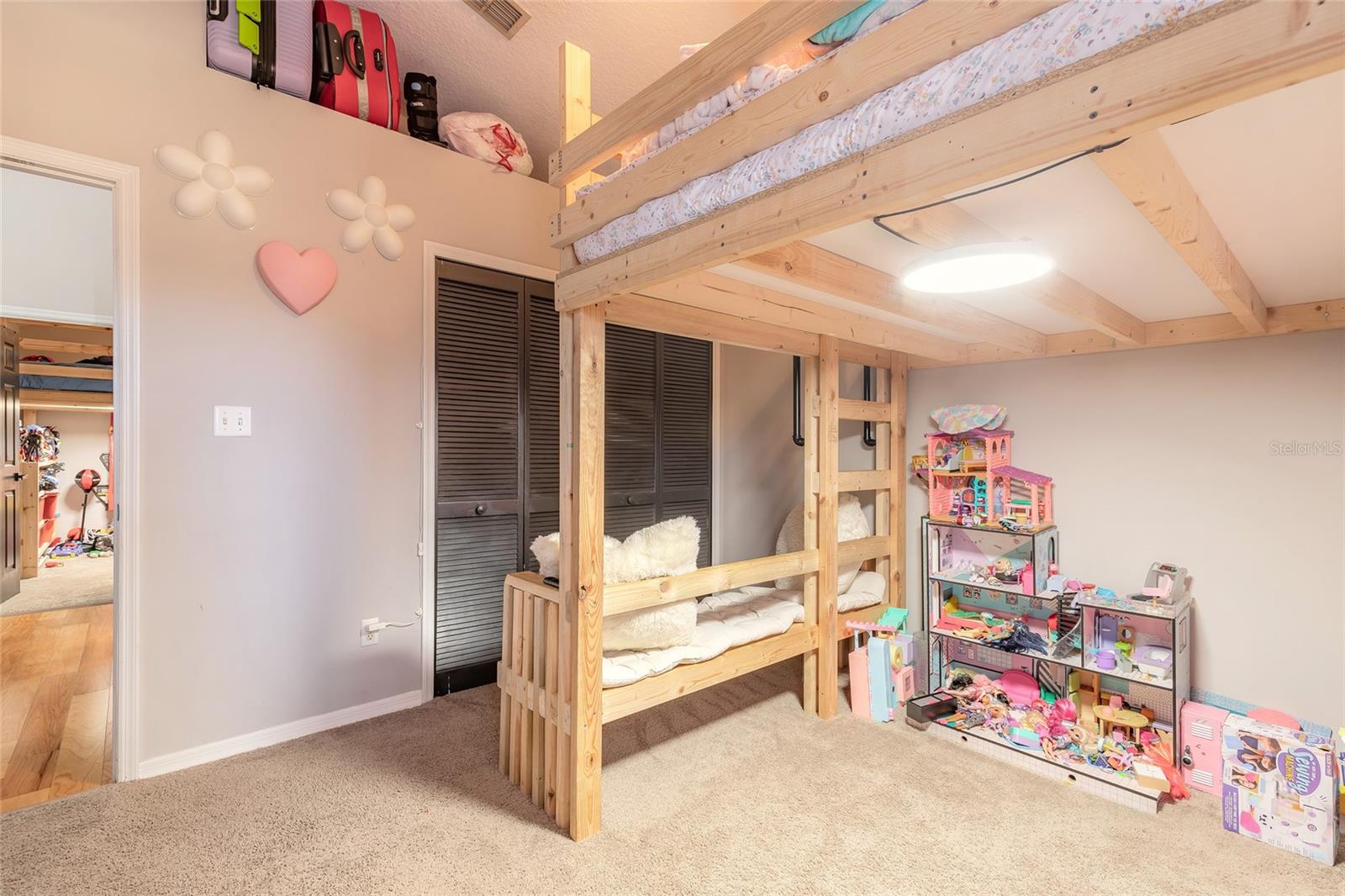 Image 25 of 47 For 1103 Lake Legro Court