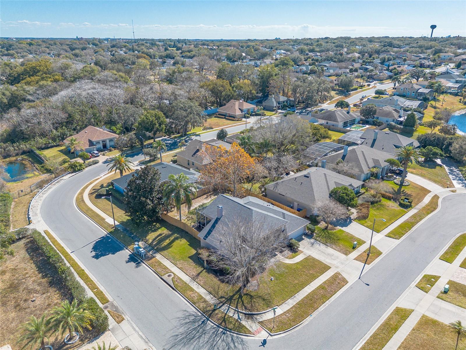 Image 37 of 47 For 1103 Lake Legro Court