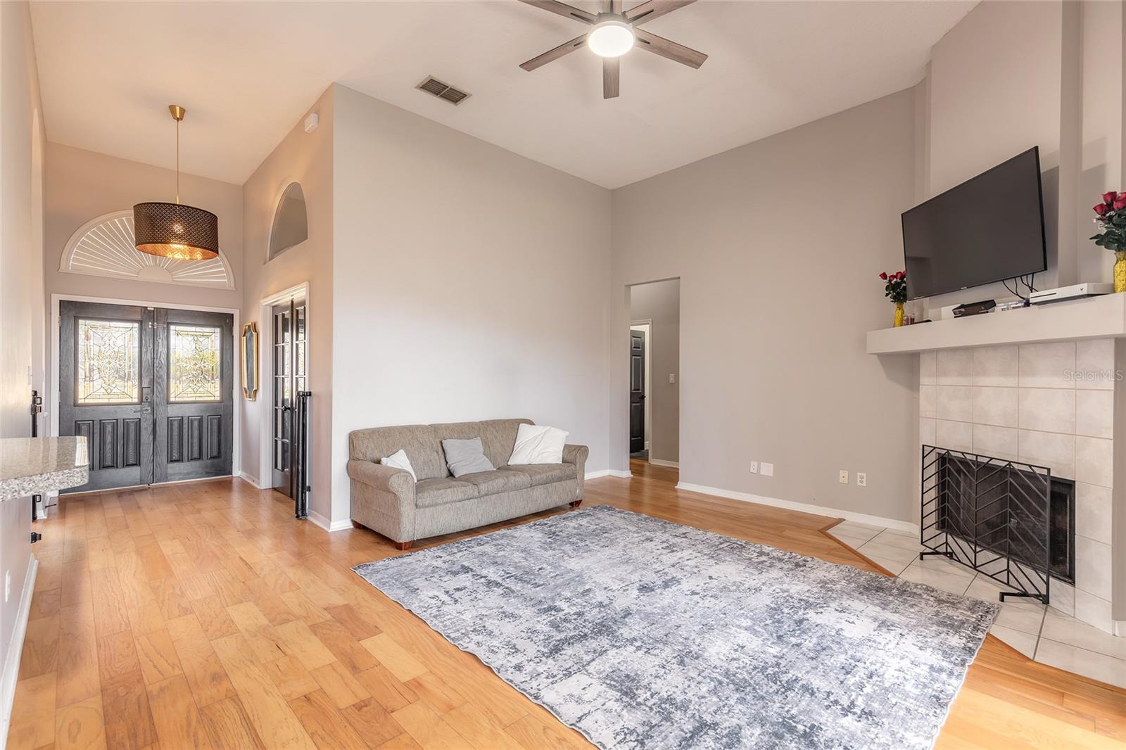 Image 8 of 47 For 1103 Lake Legro Court